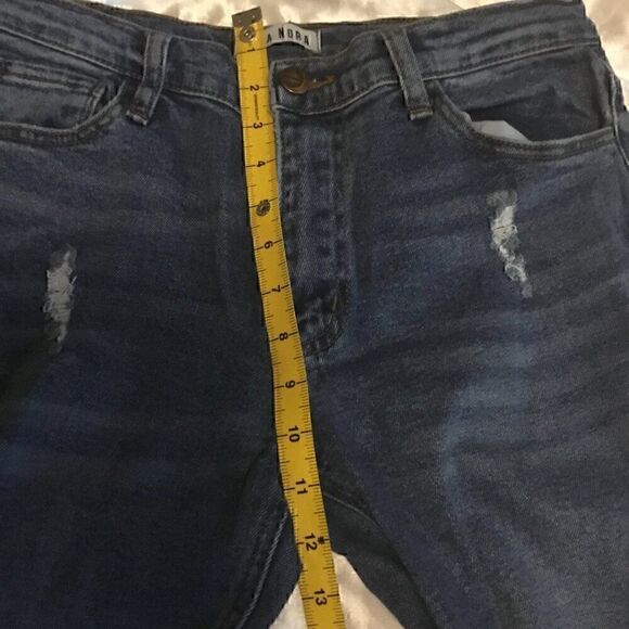 Luna Nora Croppef Distressed  Medium Wash Jeans 10 - Picture 6 of 10